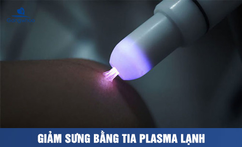 Chiếu Plasma lạnh giúp giảm sưng mí mắt