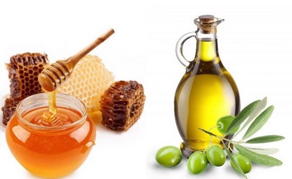 Dưỡng môi bằng dầu oliu và mật ong