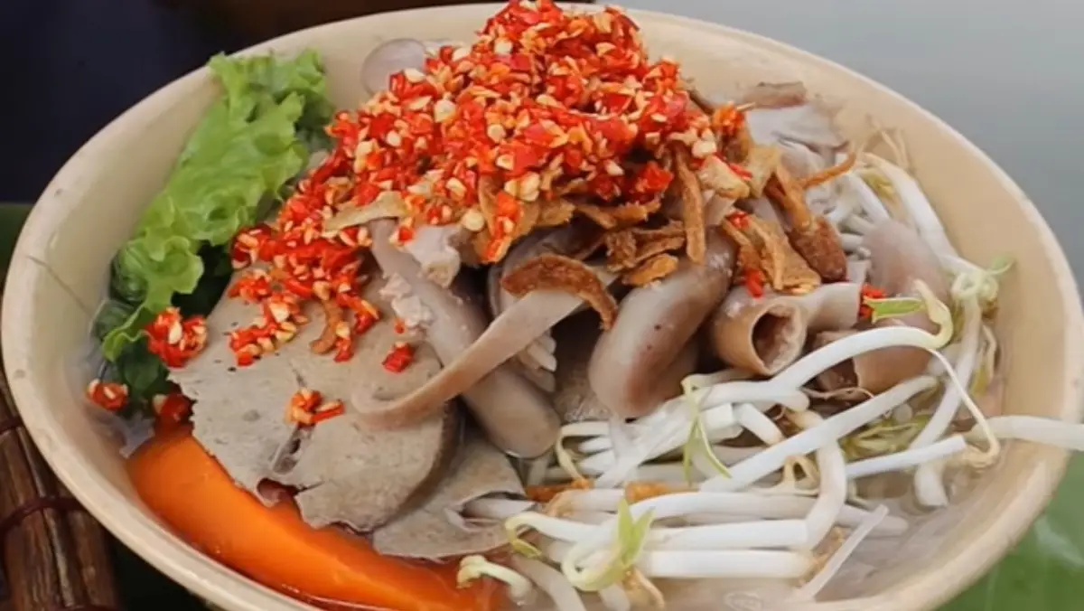 Những loại hủ tiếu nên và không nên ăn sau nâng mũi