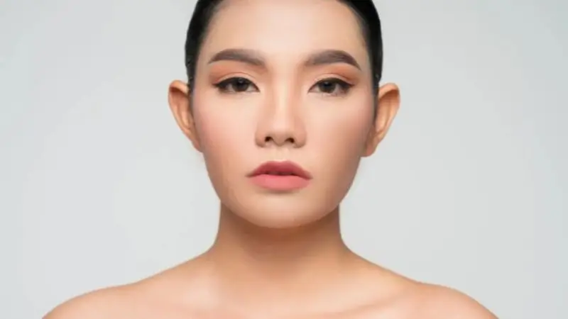 Tình trạng nâng mũi bị hếch là gì?