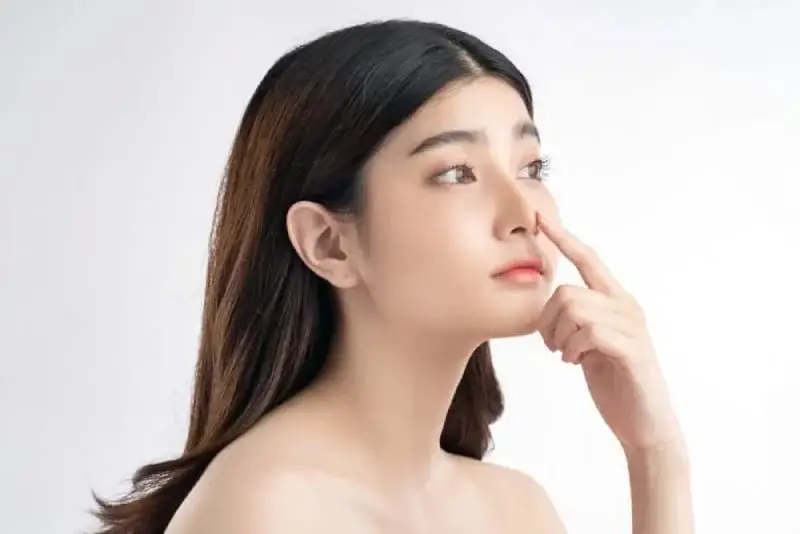 Nguyên nhân gây ra tình trạng nâng mũi bị thấp