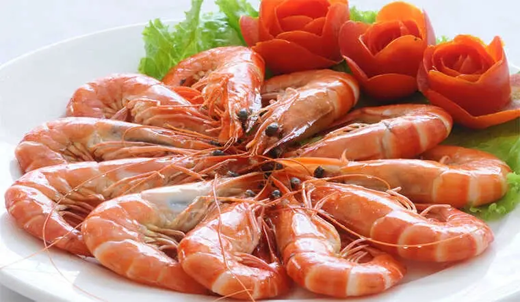 Nâng mũi có được ăn tôm không?